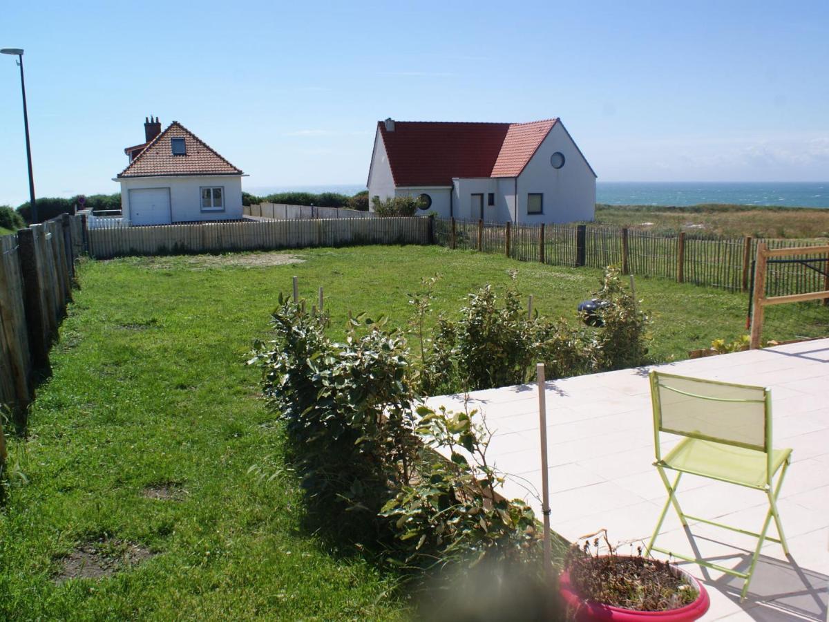 Wonderful Holiday Home In Audinghen With Garden Exterior photo